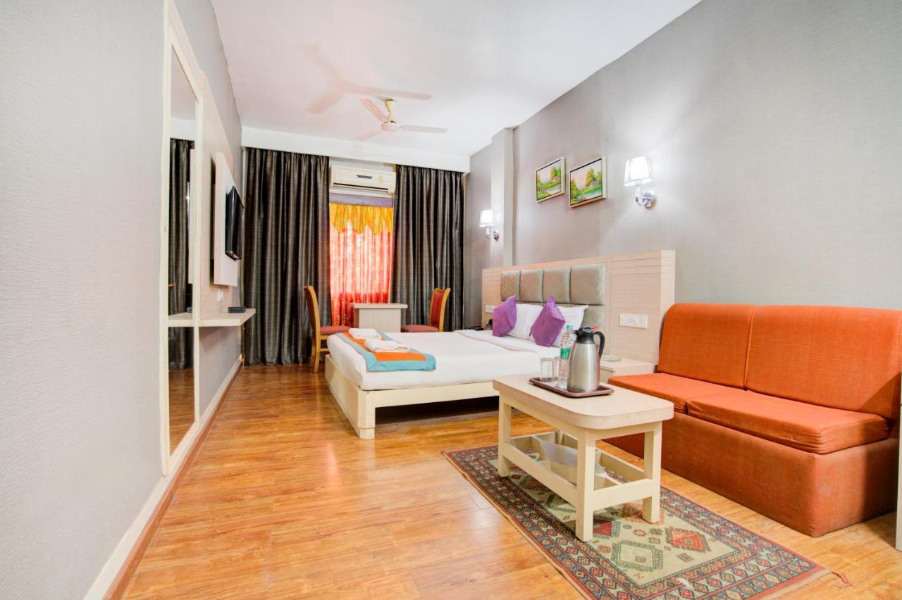 Hotel Mahadev Palace Deoghar Luaran gambar