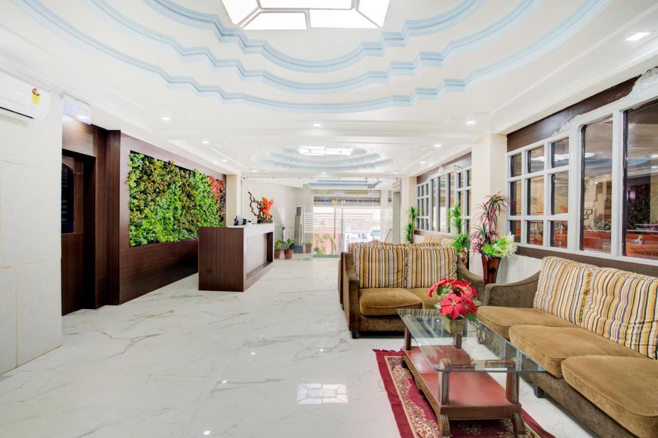 Hotel Mahadev Palace Deoghar Luaran gambar